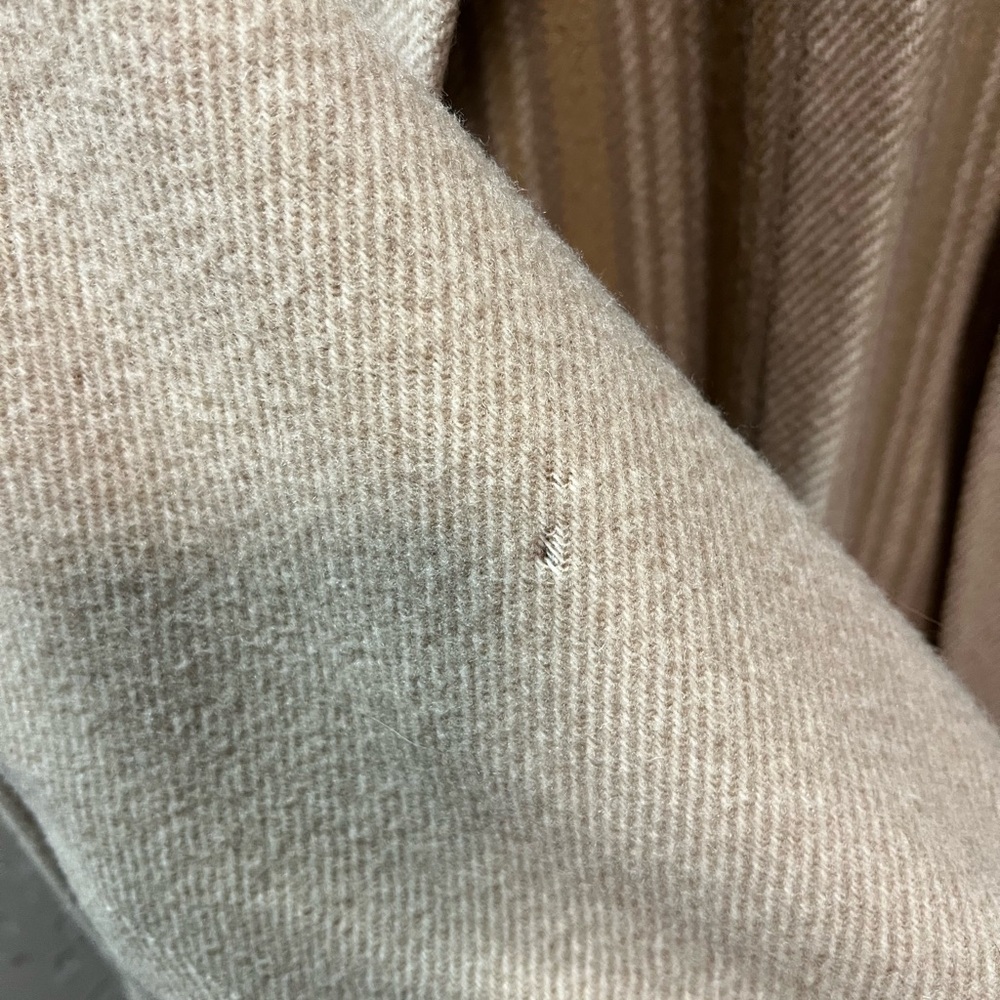 Pendleton Beige and Tan Fringed Women's Cape - Picture 13 of 13